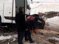 Kahramanmaraş'ta yolcu otobüsü ile otomobil çarpıştı