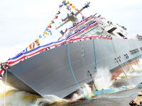 ABD savaş gemisi, Montreal’de buzlara sıkışarak mahsur kaldı