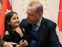 Cumhurbaşkanı Erdoğan minik Irmak'la görüştü