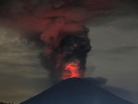 Japonya ve Filipinler'de volkanik hareketlilik
