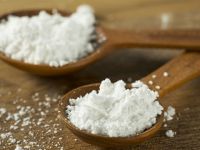 Kabartma tozuyla kanseri tedavi ettiğini iddia etti