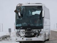 Kayseri'de 2 yolcu otobüsü devrildi