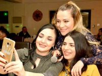 Vur patlasın, çal oynasın!