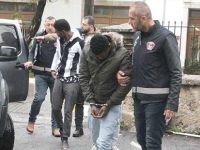 Alıcı da satıcı da öğrenci