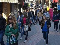 Vatandaş iş yapacak hükümet istiyor