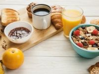 Aç karnına tüketilmemesi gereken besinler