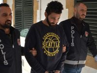 Öğrenci hem sattı hem içti