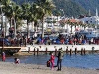 Marmaris'te, kış mevsiminde bahar havası