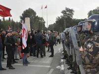Polis sivile bağlanmalı