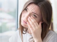 Diyabet hastaları yılda bir kez göz kontrolünden geçmeli!