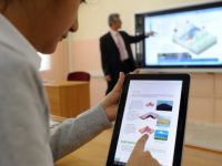 Öğrencilere tablet yerine bilgisayar dağıtılacak