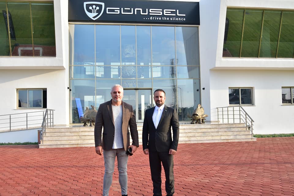 Haaberatör Gazetesi Genel Yayın Yönetmeni Mehmet Eş ve YDÜ Mütevelli Heyeti Başkanı İrfan S. Günsel